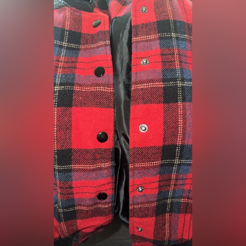 Jacket - Picture 2 of 8